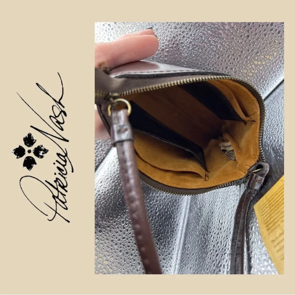 Patricia Nash‎ Chocolate Laser Cut Sherpa Vinovo Genuine Leather Wristlet